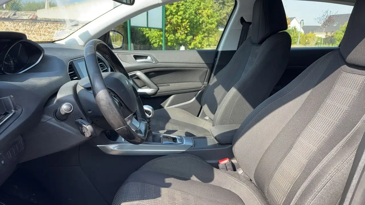 Peugeot 308 308 — photo 25