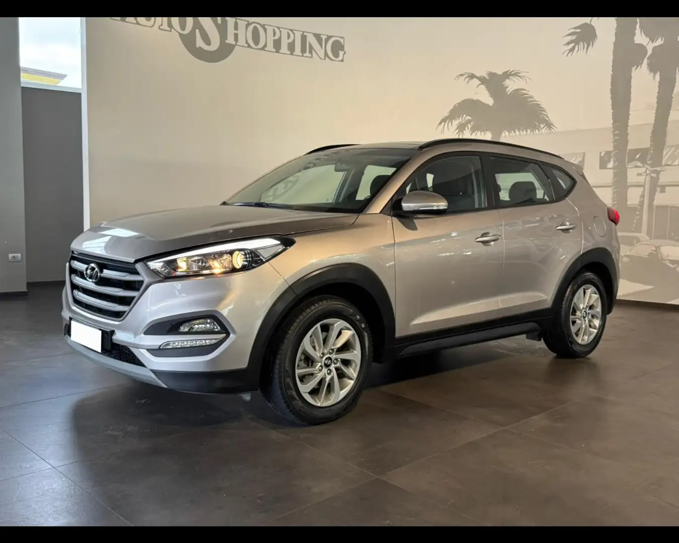Hyundai TUCSON 2ª serie 1.6 CRDi XTech Grijs - 1