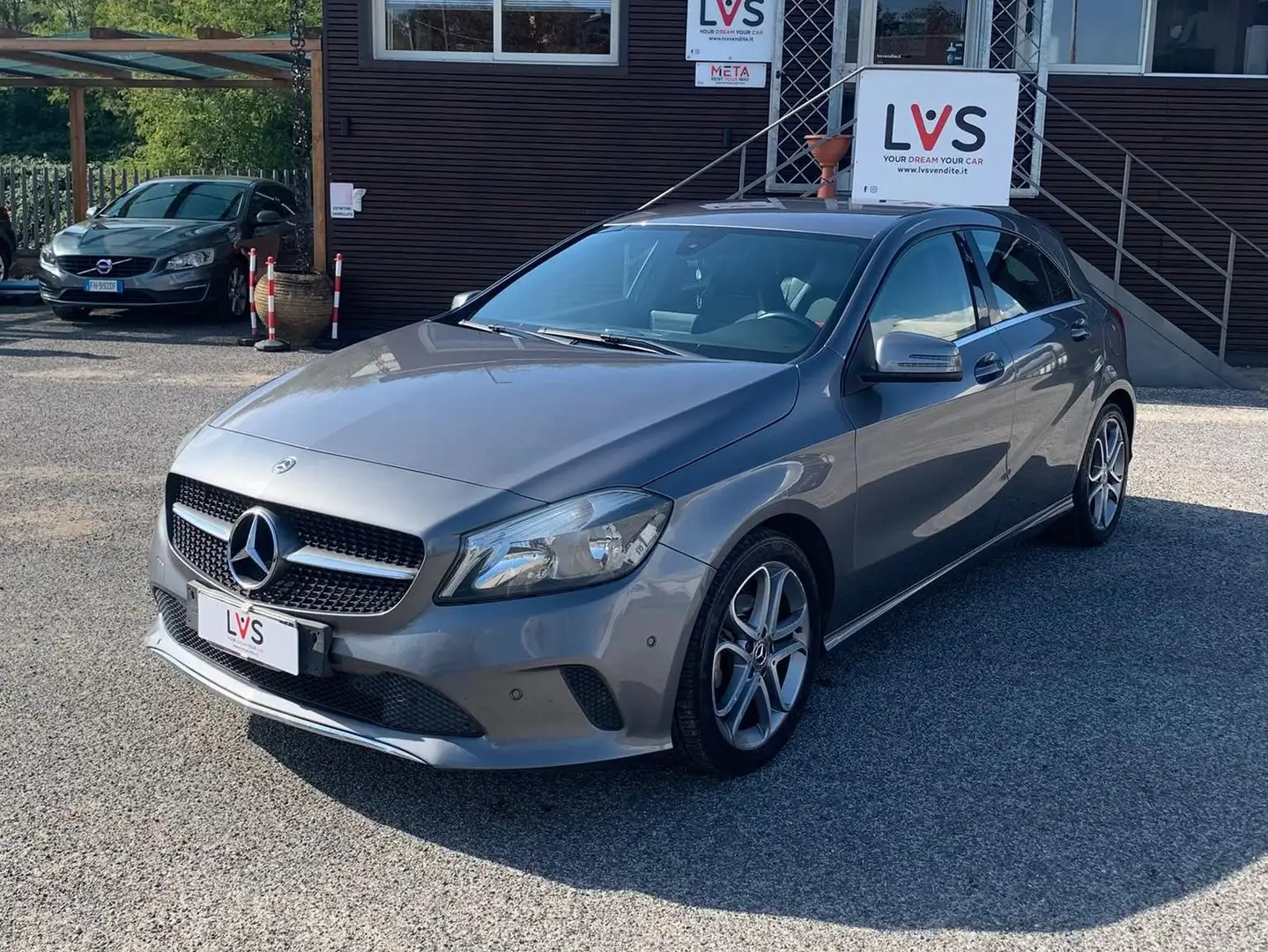 Mercedes-Benz A 180 A 180 d Sport Activity edition auto Gris - 1