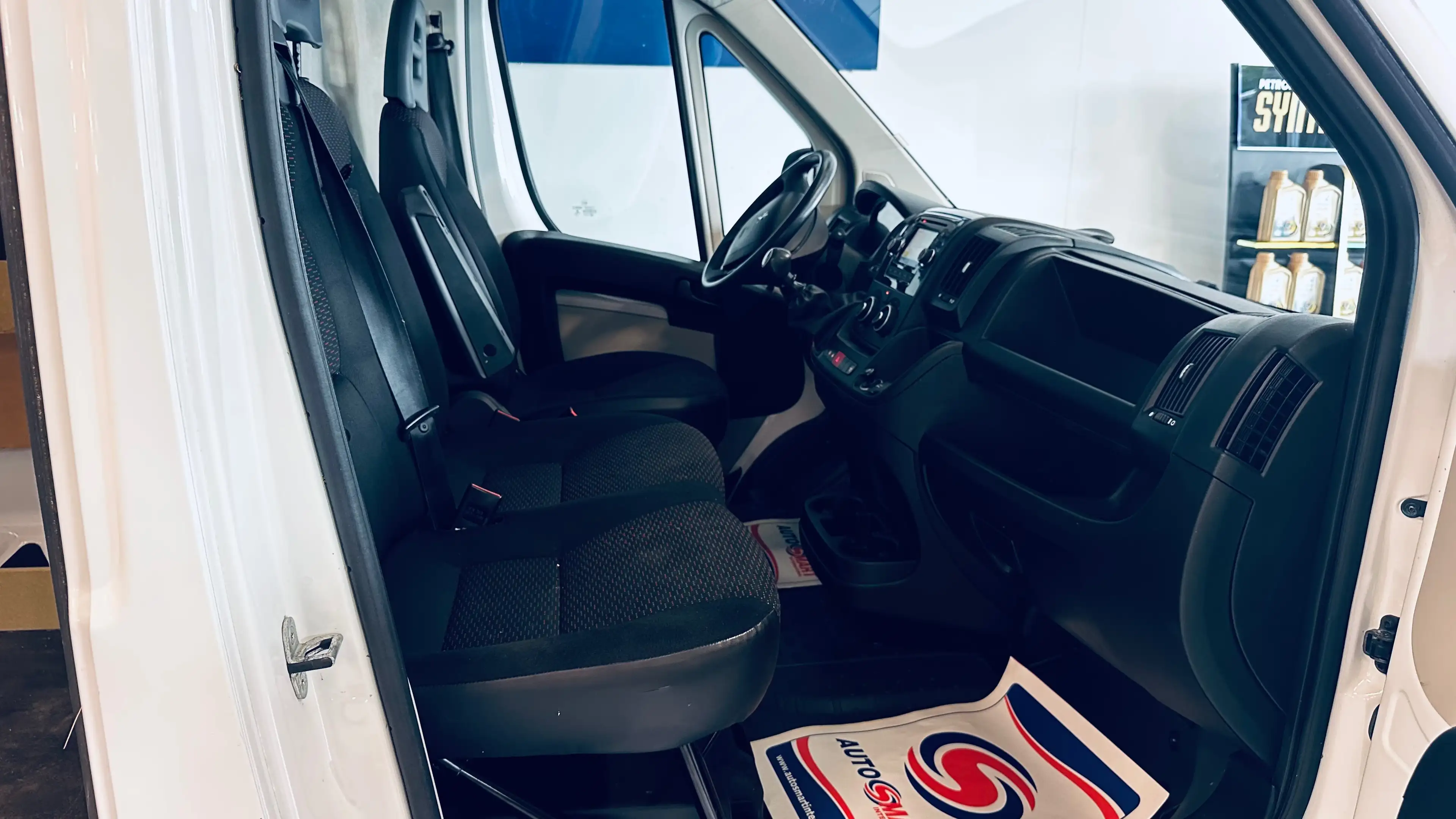 Peugeot Boxer 2.0 BlueHDi L2H2 3 PLACES PDC NAVI CLIM BLUETOOTH GALERIE TOIT — photo 7