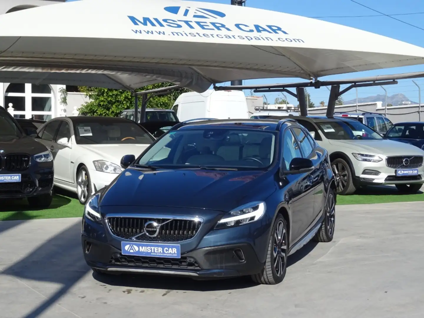 Volvo V40 Cross Country D2 Aut. 120 Bleu - 1