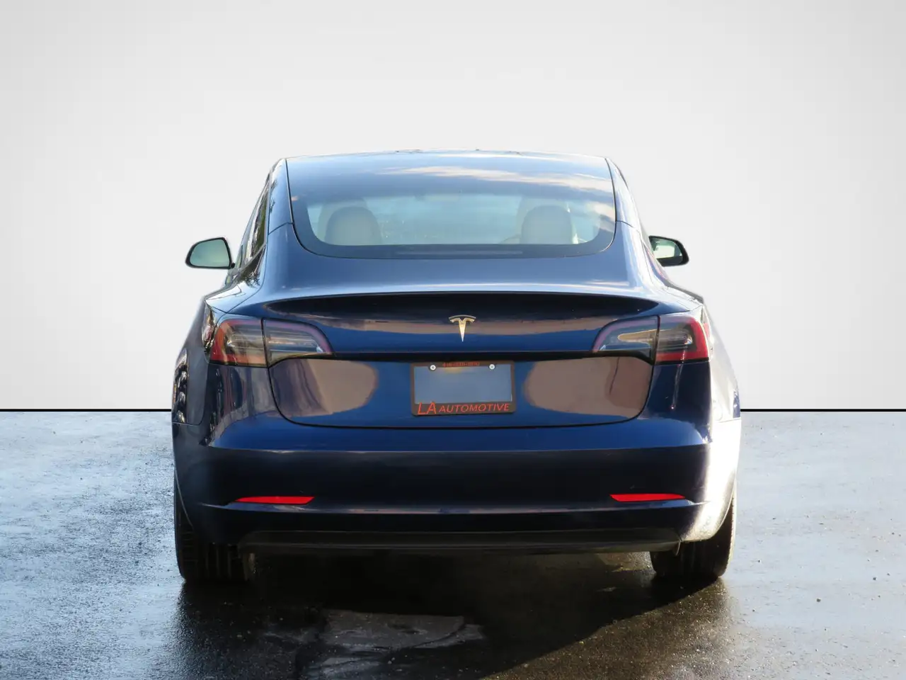 Tesla Model 3 fotografie Tesla Model 3