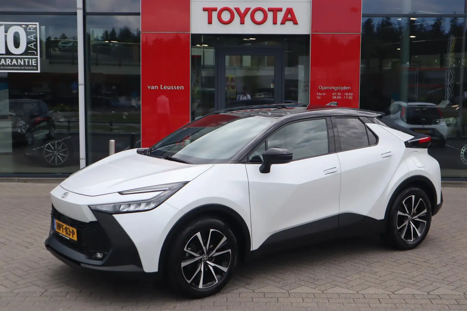 Toyota C-HR 2.0 HYBRID 200 DYNAMIC APPLE/ANDROID STUUR/STOELVE Blanc - 1