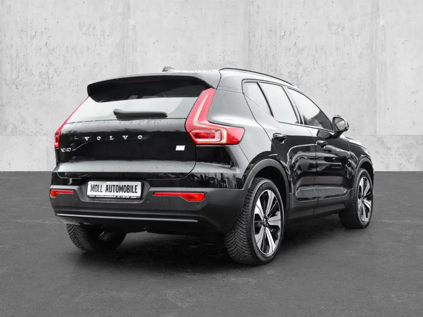 Volvo XC40 Plus Recharge Pure Electric 2WD StandHZG Digitales Schwarz - 2