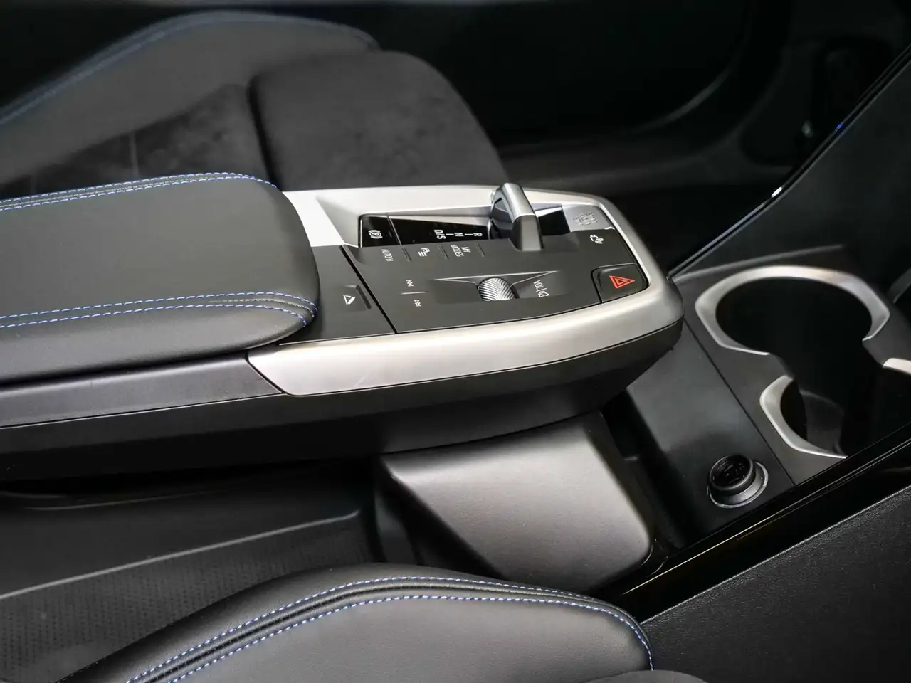 BMW X2 M 35i xDrive HUD 360Grad Adapt.LED E-Sitze 16
