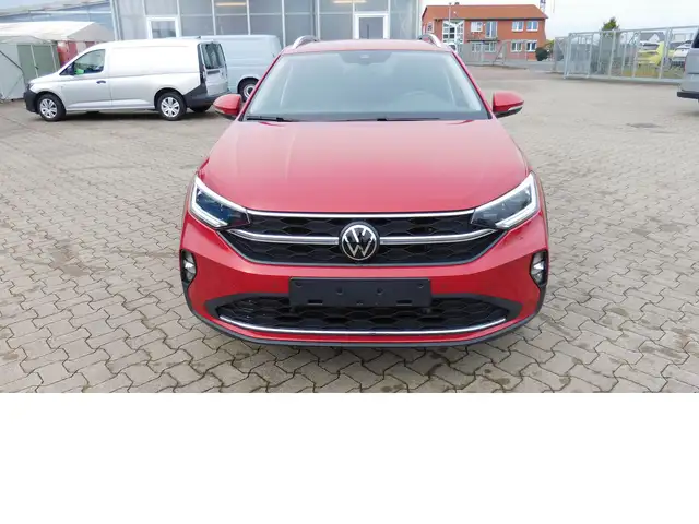Volkswagen Taigo view 3