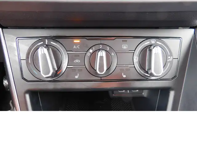 Volkswagen Taigo view 7