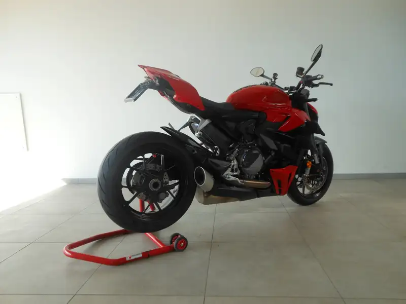 Ducati Streetfighter - foto 4