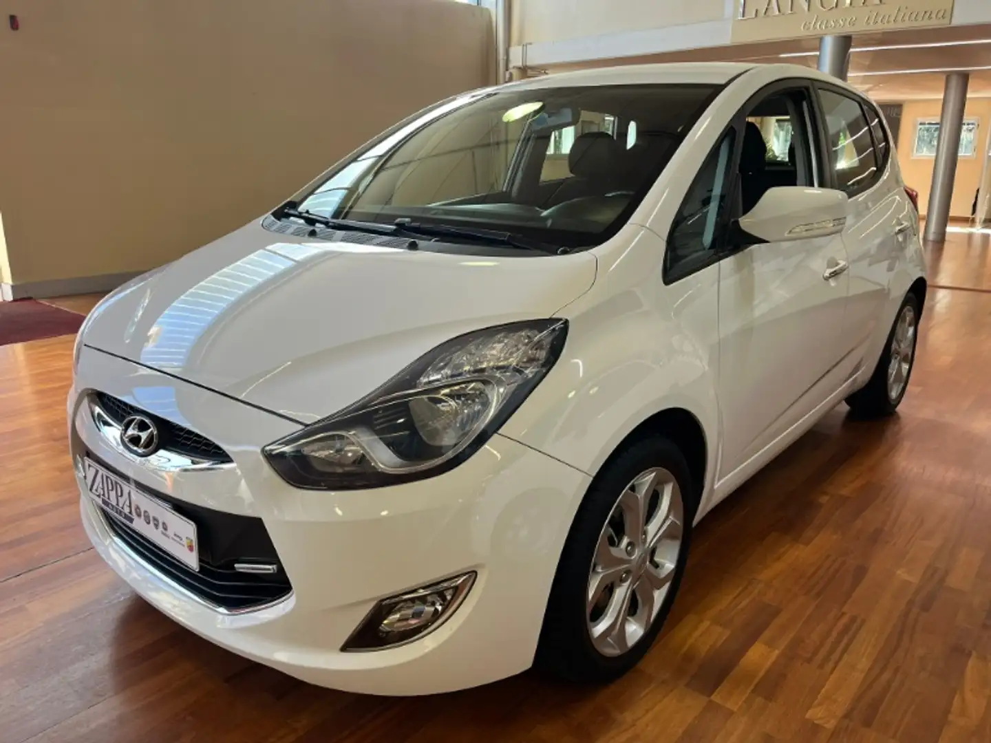 Hyundai iX20 1.4 90 CV XPossible Blanco - 1