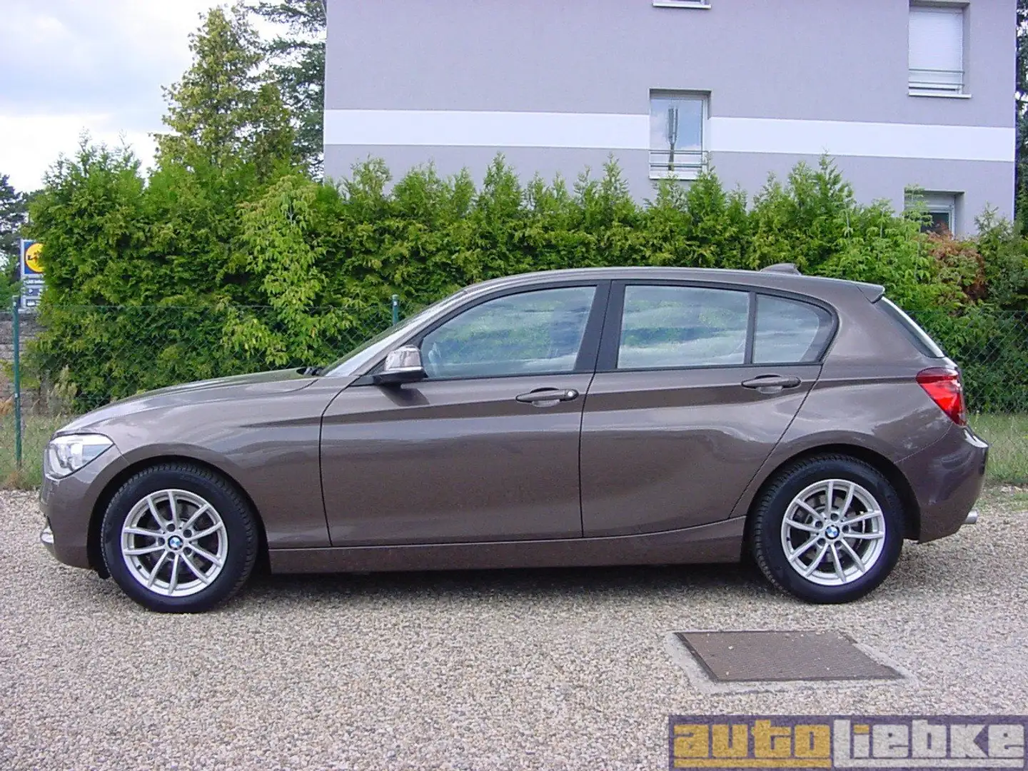BMW 118 d xDrive NAVI,XEN,KLIMAAUT,SHZ,PDC,BT,GRA,SICHT-P Bronze - 2