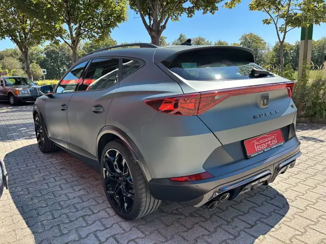 Cupra Formentor view 8