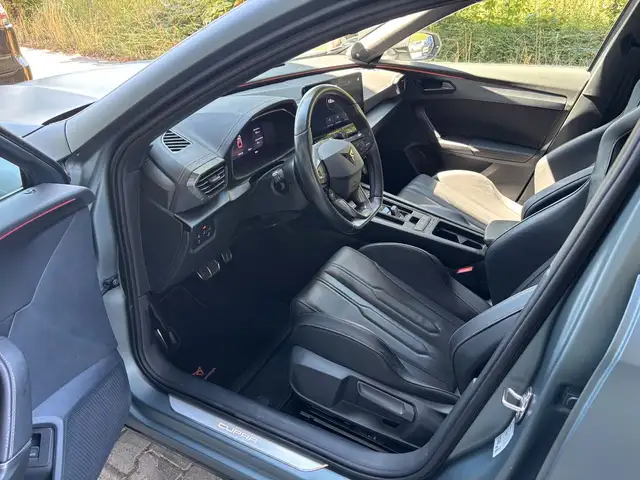 Cupra Formentor view 12