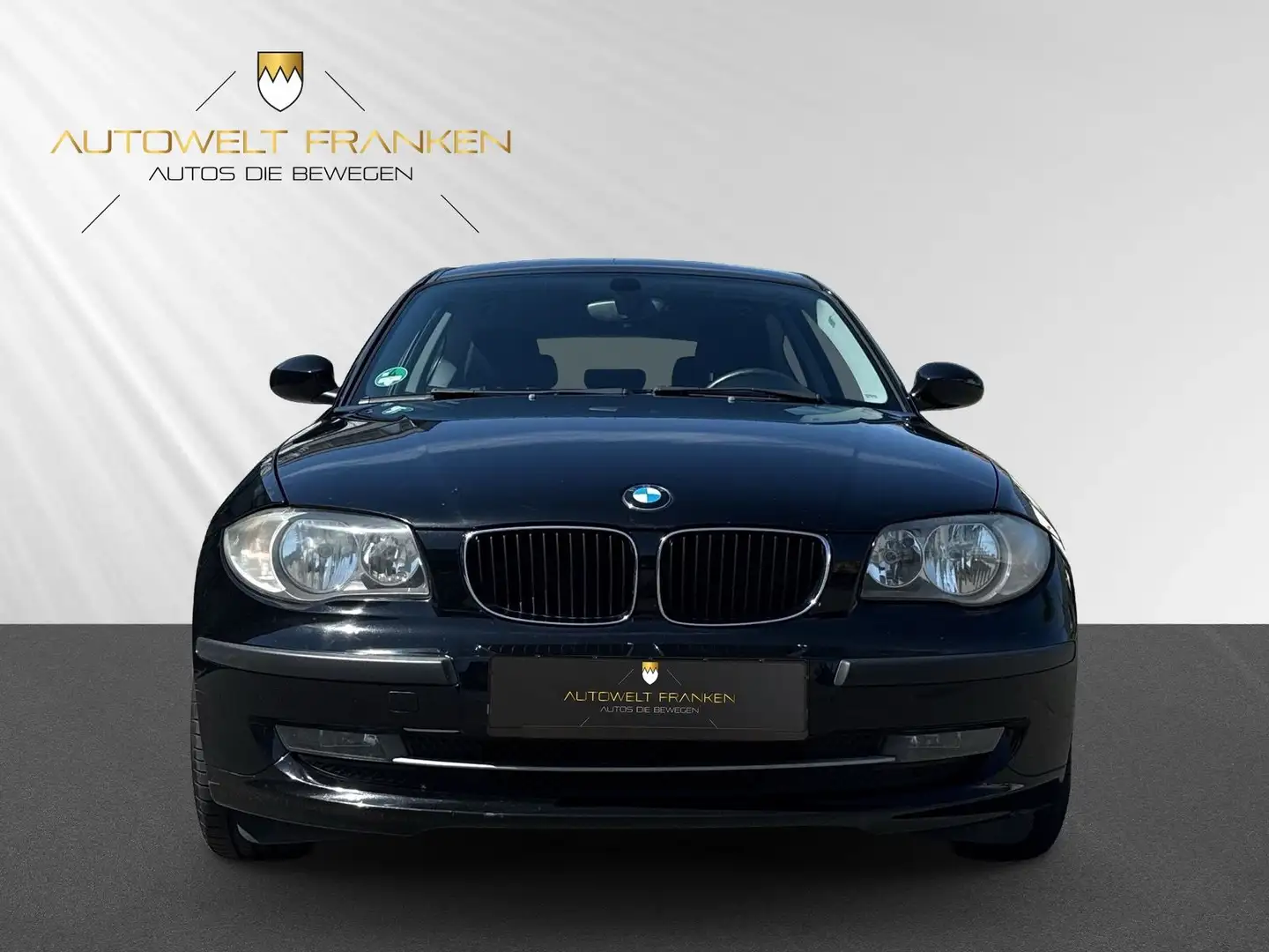 BMW 116 i *SEHR GEPFLEGT*VOLL SCHECKHEFT*TÜV NEU* Schwarz - 2