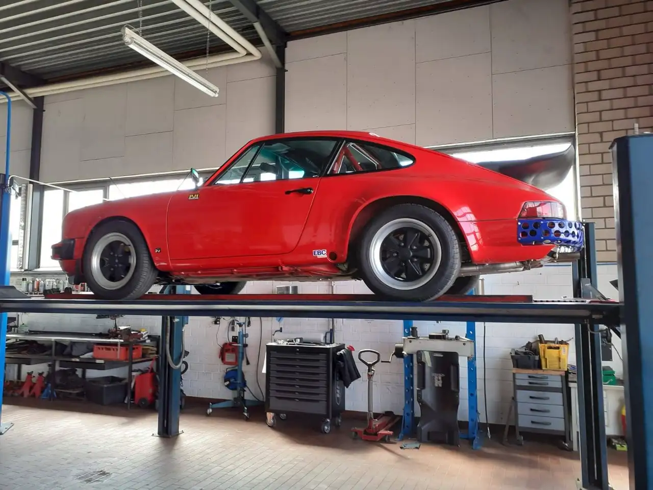 Porsche 911 3,0 SC, foto 2