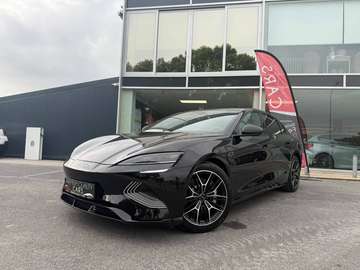 CARPLAY / 360° / PANORAMISCH DAK / ZETELVENTILATIE / KEYLESS ENTRY