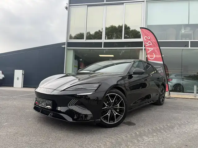 BYD Seal CARPLAY / 360° / PANORAMISCH DAK / ZETELVENTILATIE / KEYLESS ENTRY