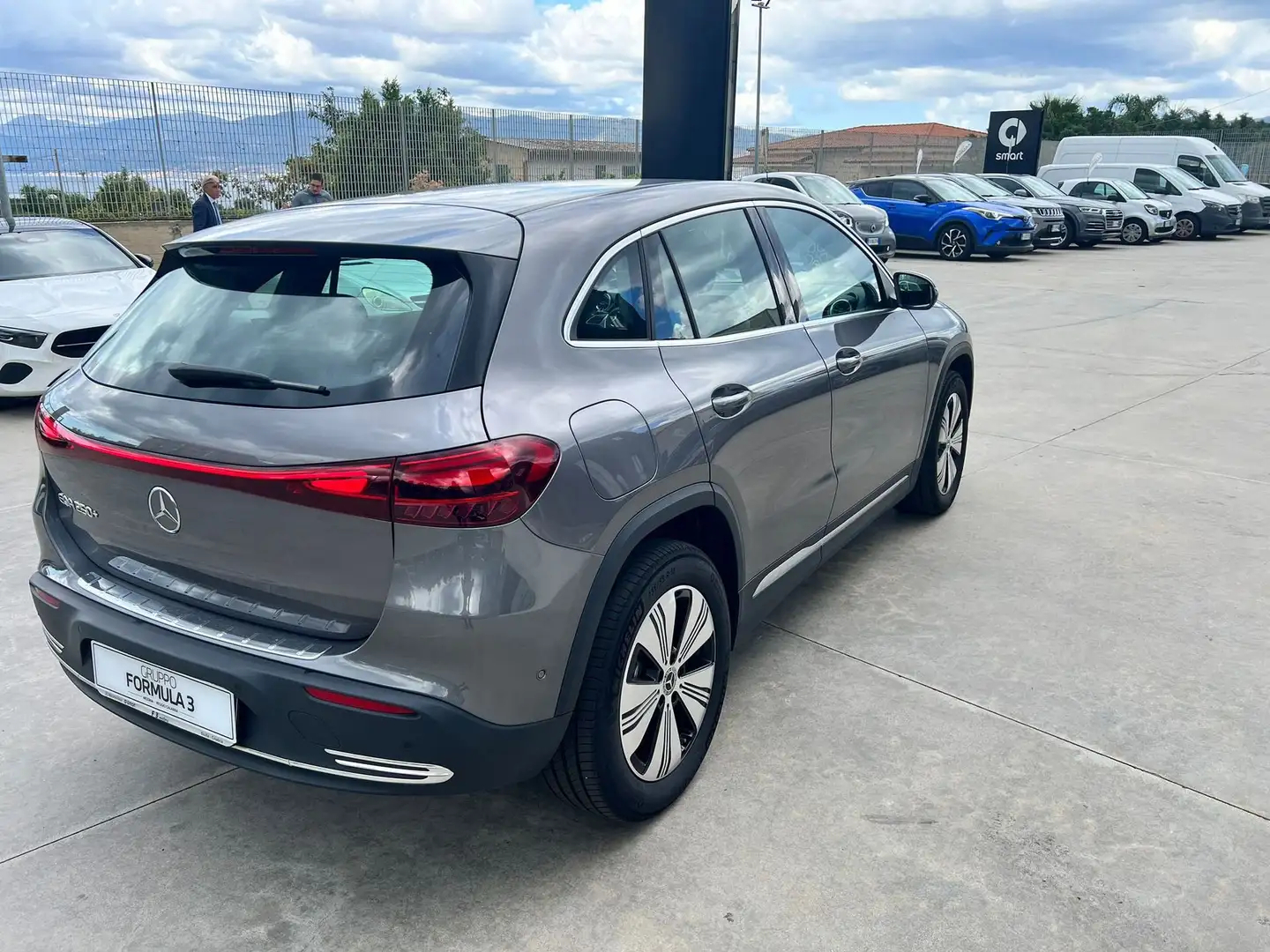 Mercedes-Benz EQA 250 EQA 250+ Progressive Advanced Grigio - 2