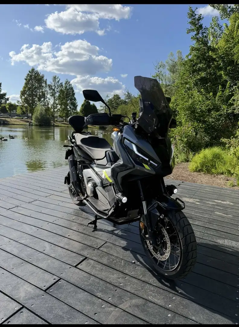 Honda X-ADV 750 Special Edition Gri - 1