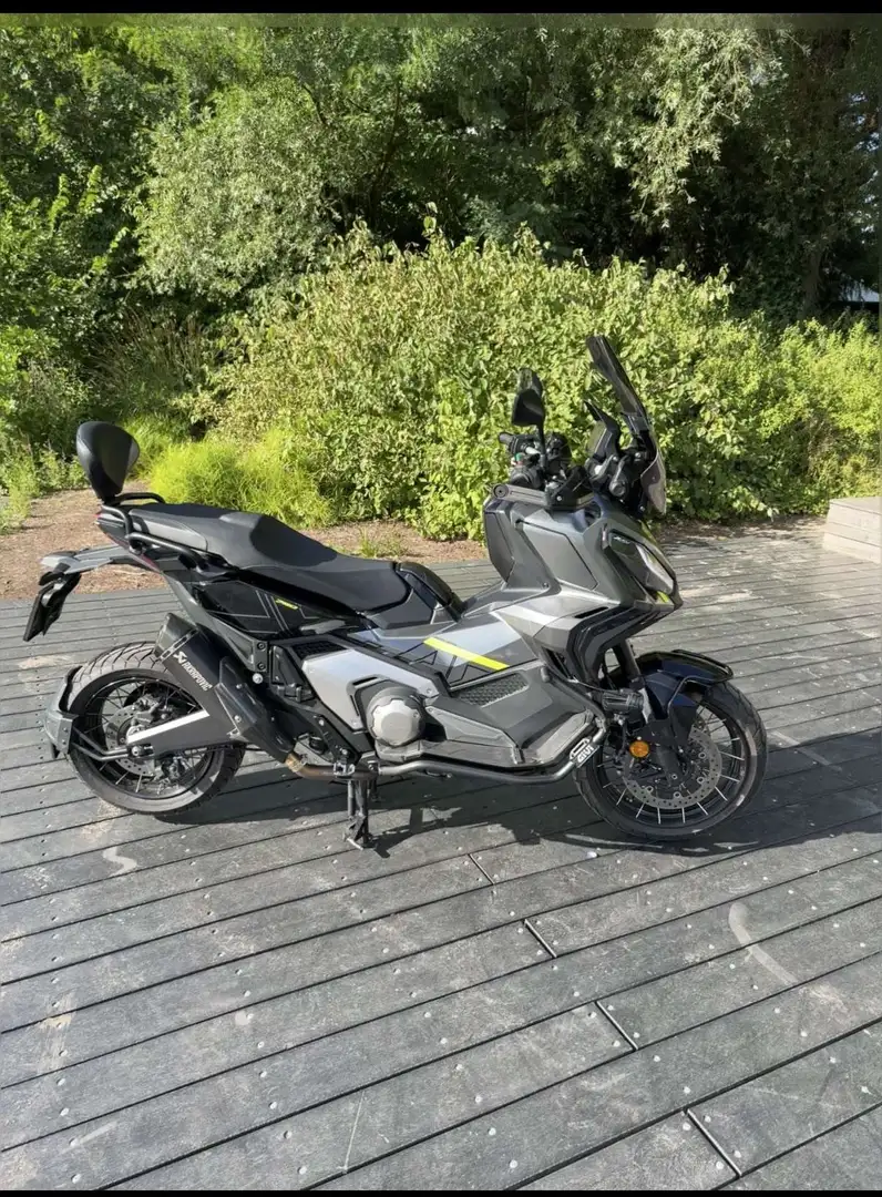 Honda X-ADV 750 Special Edition Gri - 2