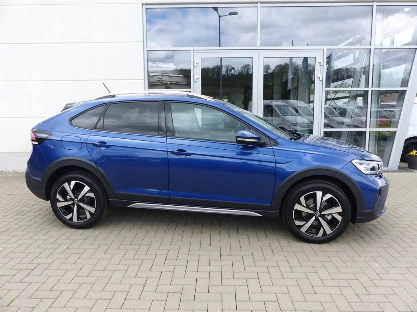 Volkswagen Taigo 1.0 TSI DSG Style *LED*ACC*PDC* Blau - 2