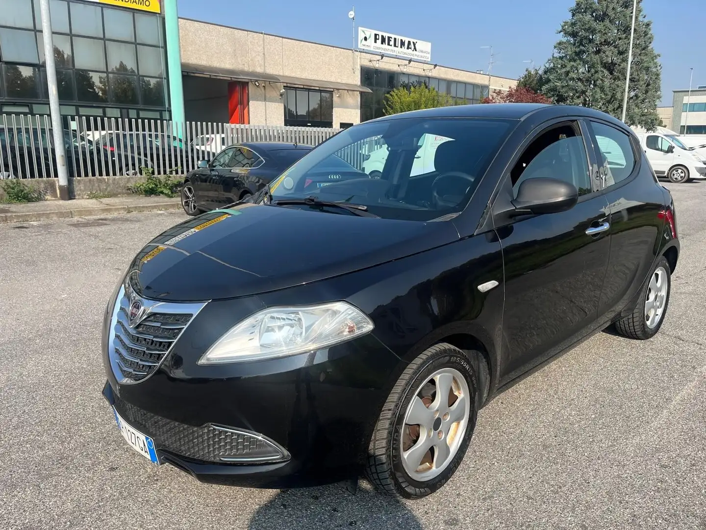 Lancia Ypsilon Ypsilon 1.3 MJT 16V 95 CV 5 porte S&S Nero - 1