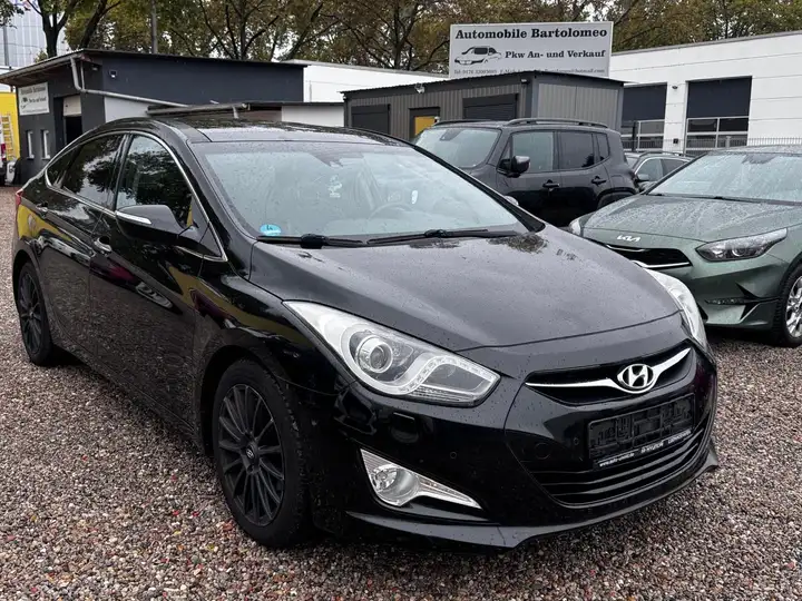 Hyundai i40 Premium*Voll-Ausstaung*Leder*NAVI*Black*