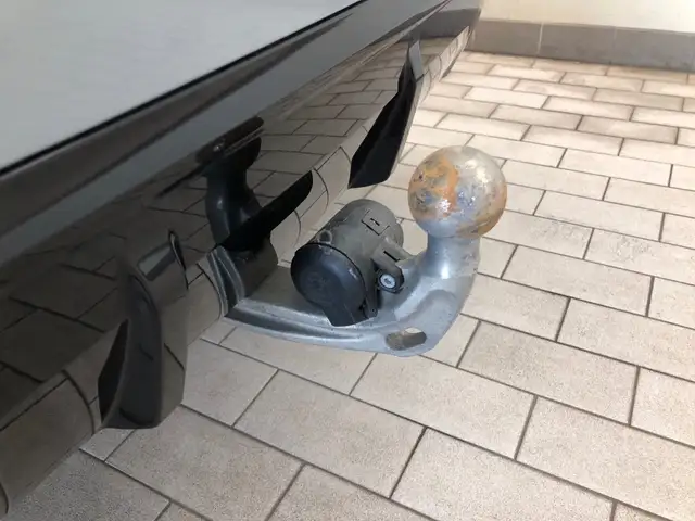 BMW 4 Series view 12