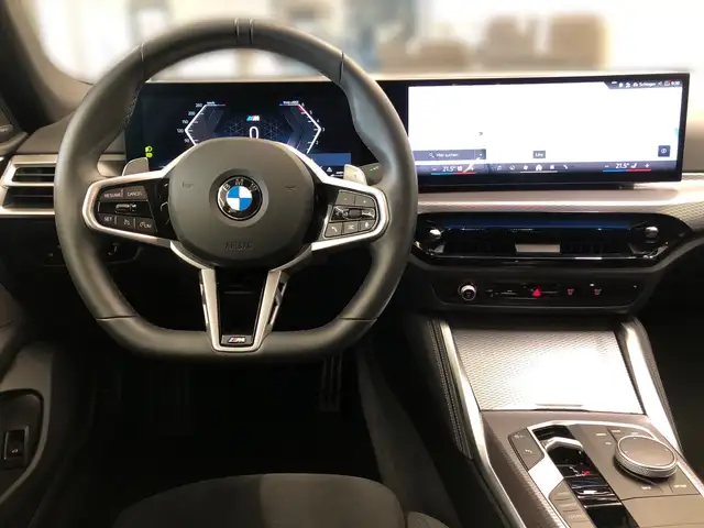 BMW 4 Series view 8