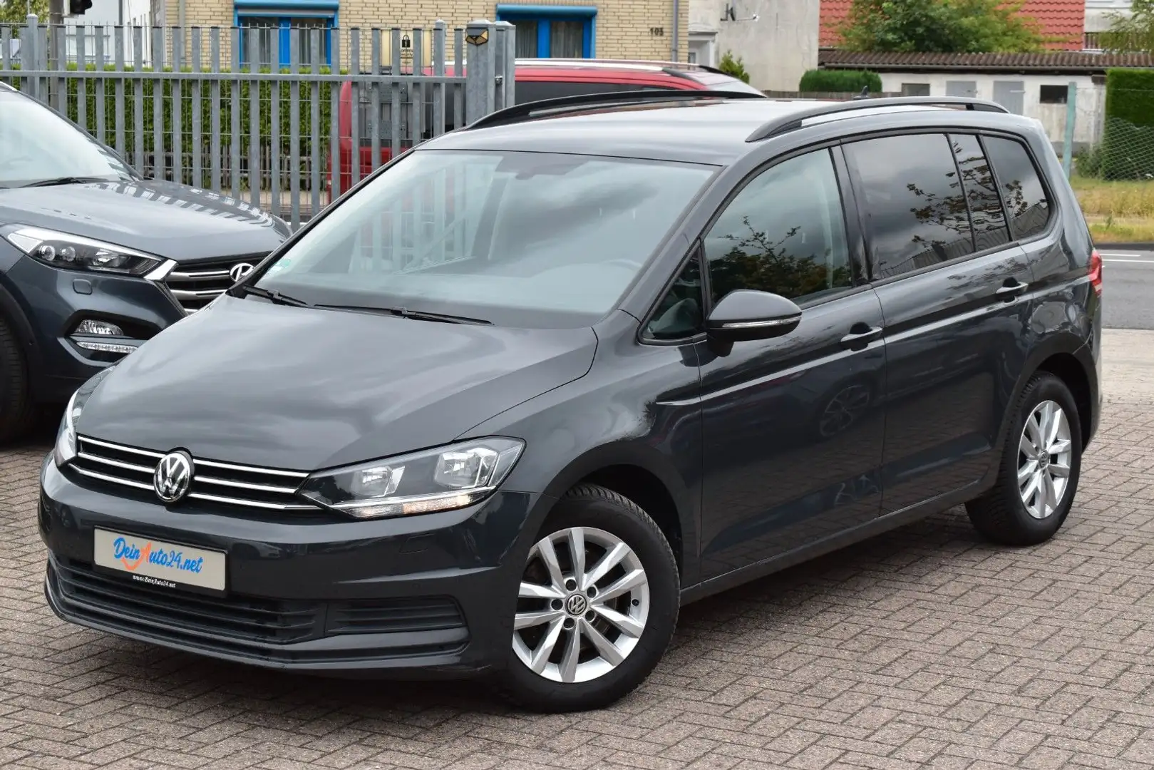 Volkswagen Touran Comfortline BMT 2.Hd|DSG|ACC|PDC|BT|Si-HZ Gris - 1