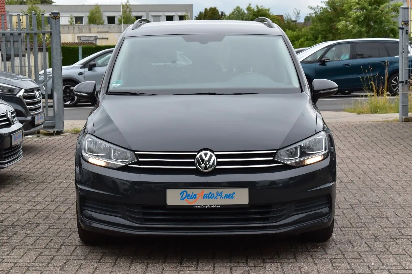 Volkswagen Touran Comfortline BMT 2.Hd|DSG|ACC|PDC|BT|Si-HZ Gris - 2