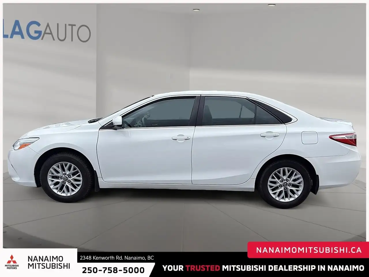 Toyota Camry снимка Toyota Camry