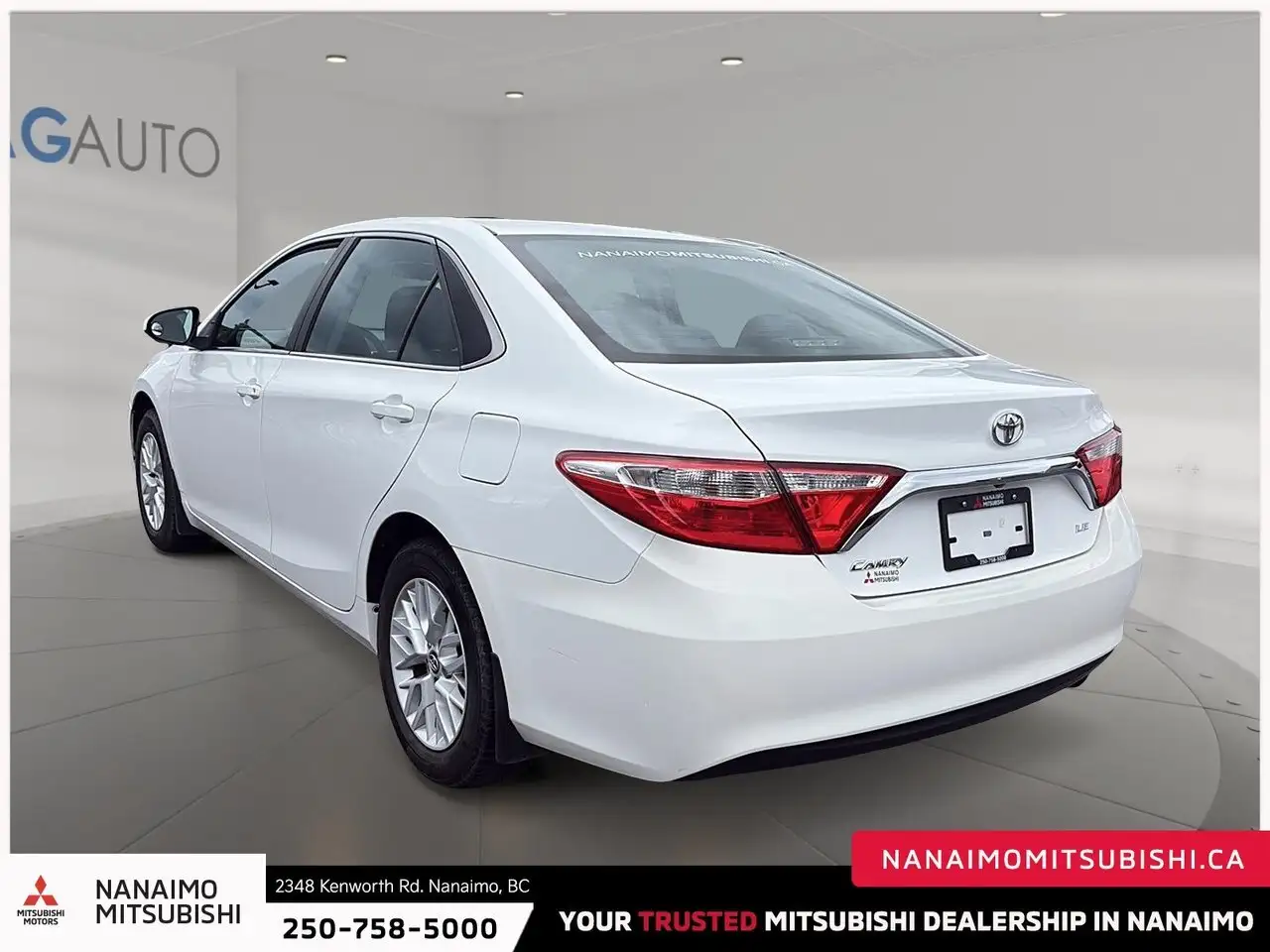 Toyota Camry снимка Toyota Camry