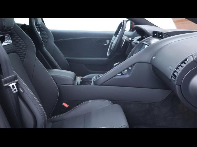 Jaguar F-Type P450 R-Dynamic RWD Auto — photo 12