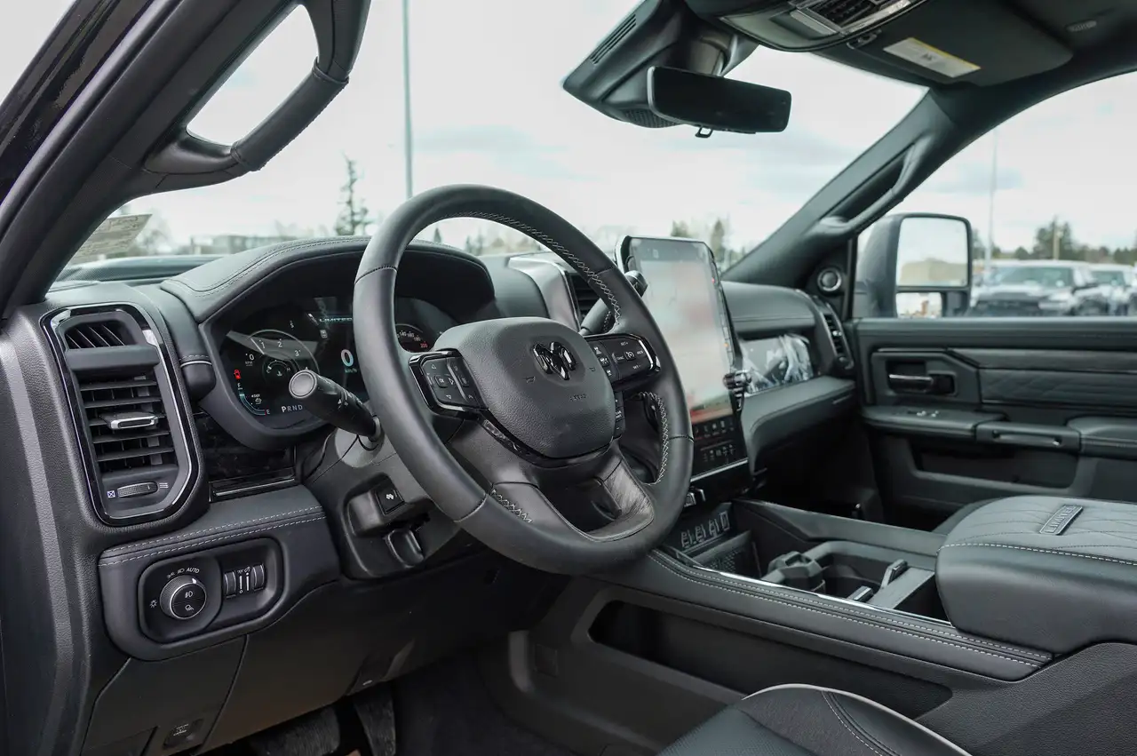 RAM 3500 снимка RAM 3500