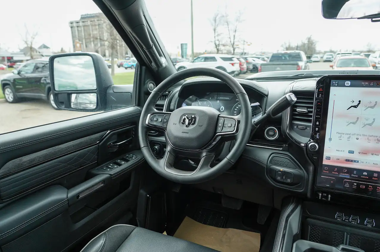 RAM 3500 снимка RAM 3500