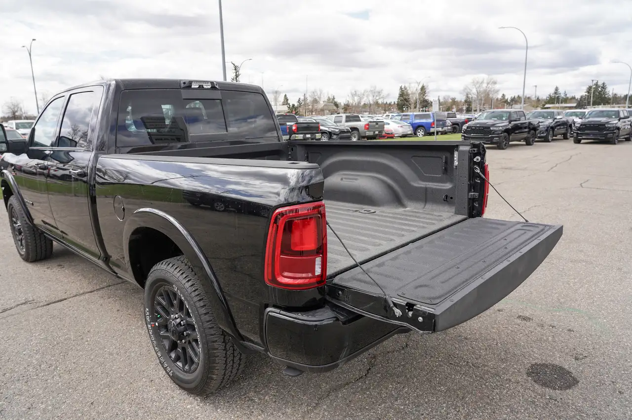 RAM 3500 снимка RAM 3500