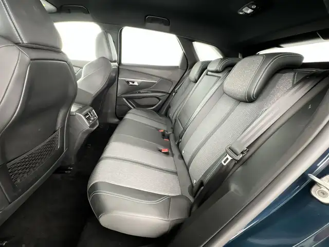 Peugeot 3008 view 8