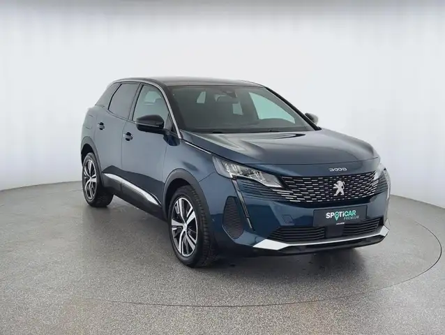 Peugeot 3008 view 3