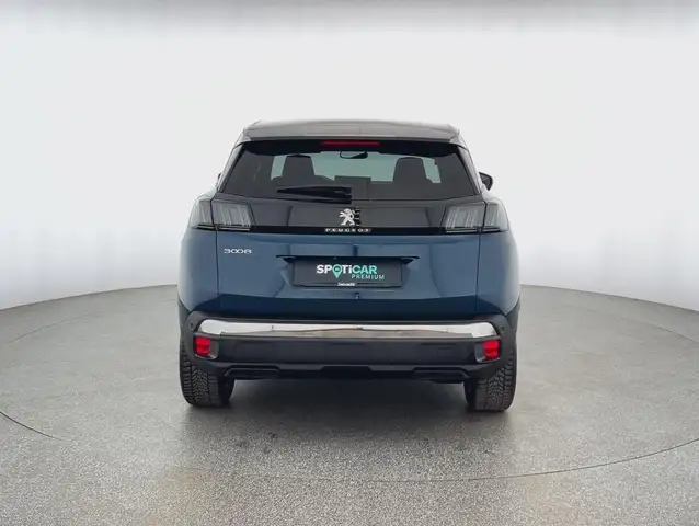Peugeot 3008 view 4