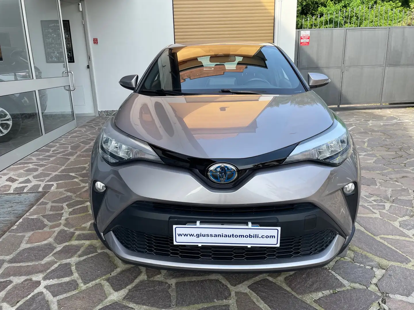 Toyota C-HR C-HR 1.8h Business e-cvt UNICO PROPR. BELLISSIMA Grigio - 2