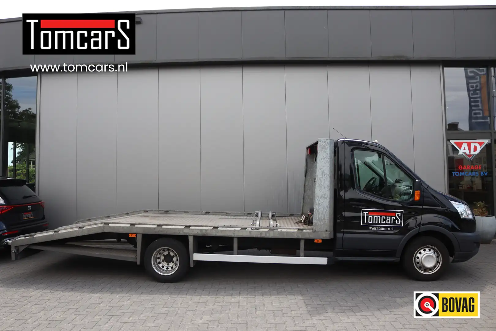 Ford Transit 350 2.2 TDCI L3H1 Ambiente Oprijwagen 1st.-eigenaa Zwart - 1