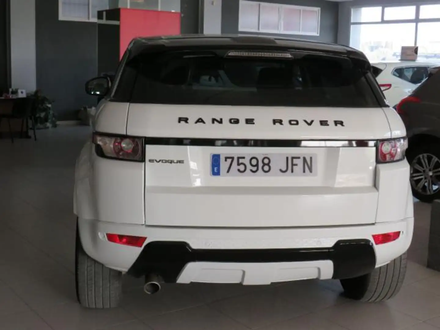 Land Rover Range Rover Evoque 2.0TD4 SE Dynamic 4WD 150 Blanc - 1