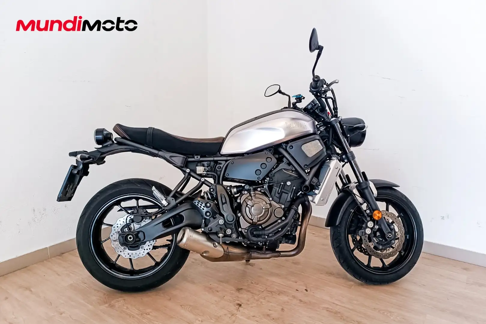 Yamaha XSR 700 - 1