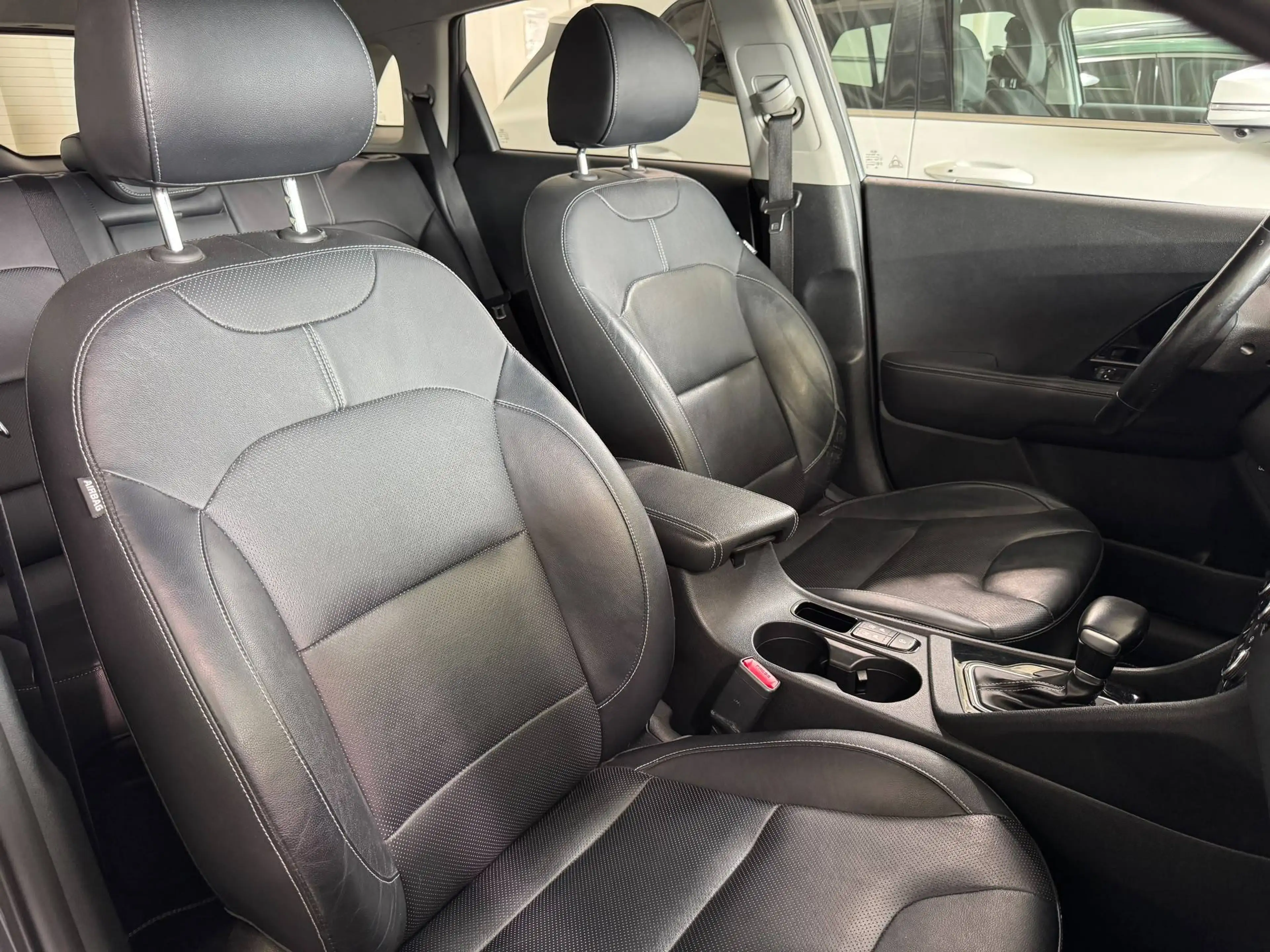 Kia Niro Niro HEV 1.6 GDi Sense DCT — photo 8