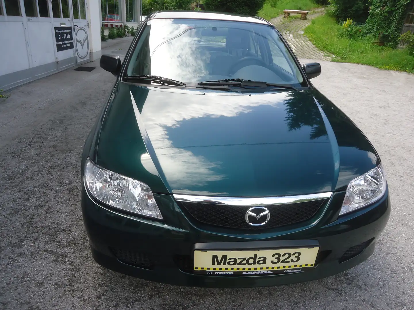 Mazda 323 F 1,3i Verde - 2