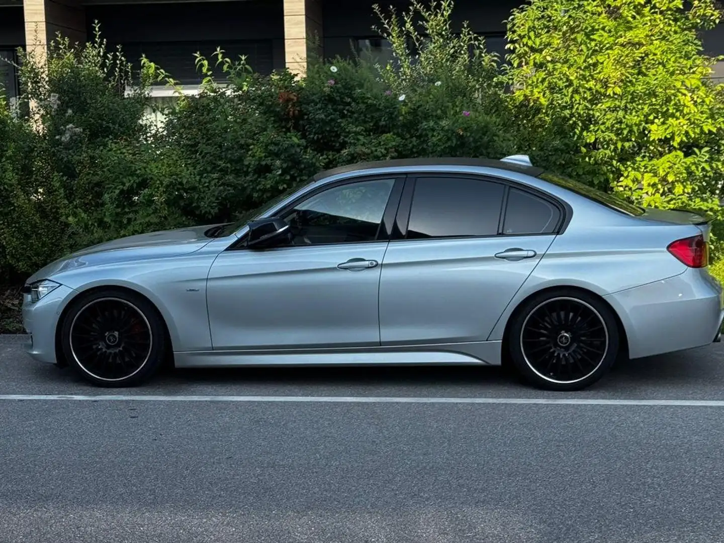 BMW 335 335i GT Aut. Modern Line Argent - 1
