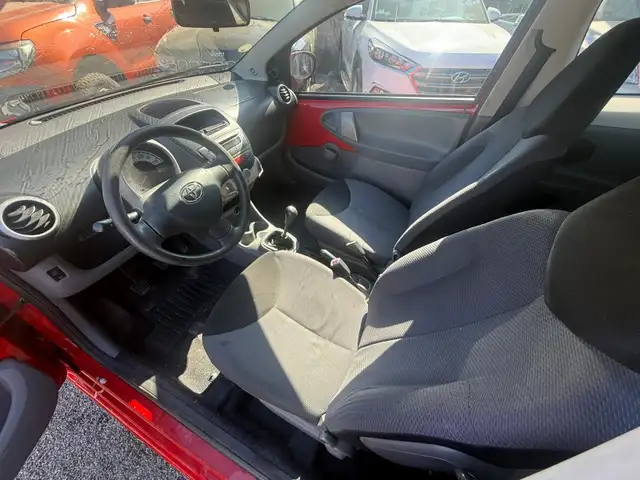 Toyota Aygo view 9