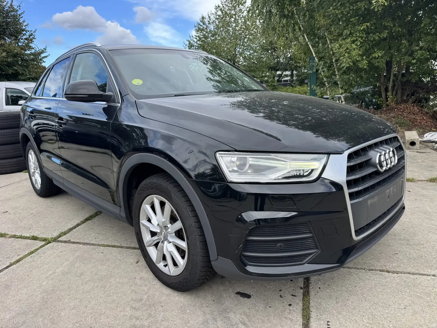 Audi Q3 2.0 TDI design - 1