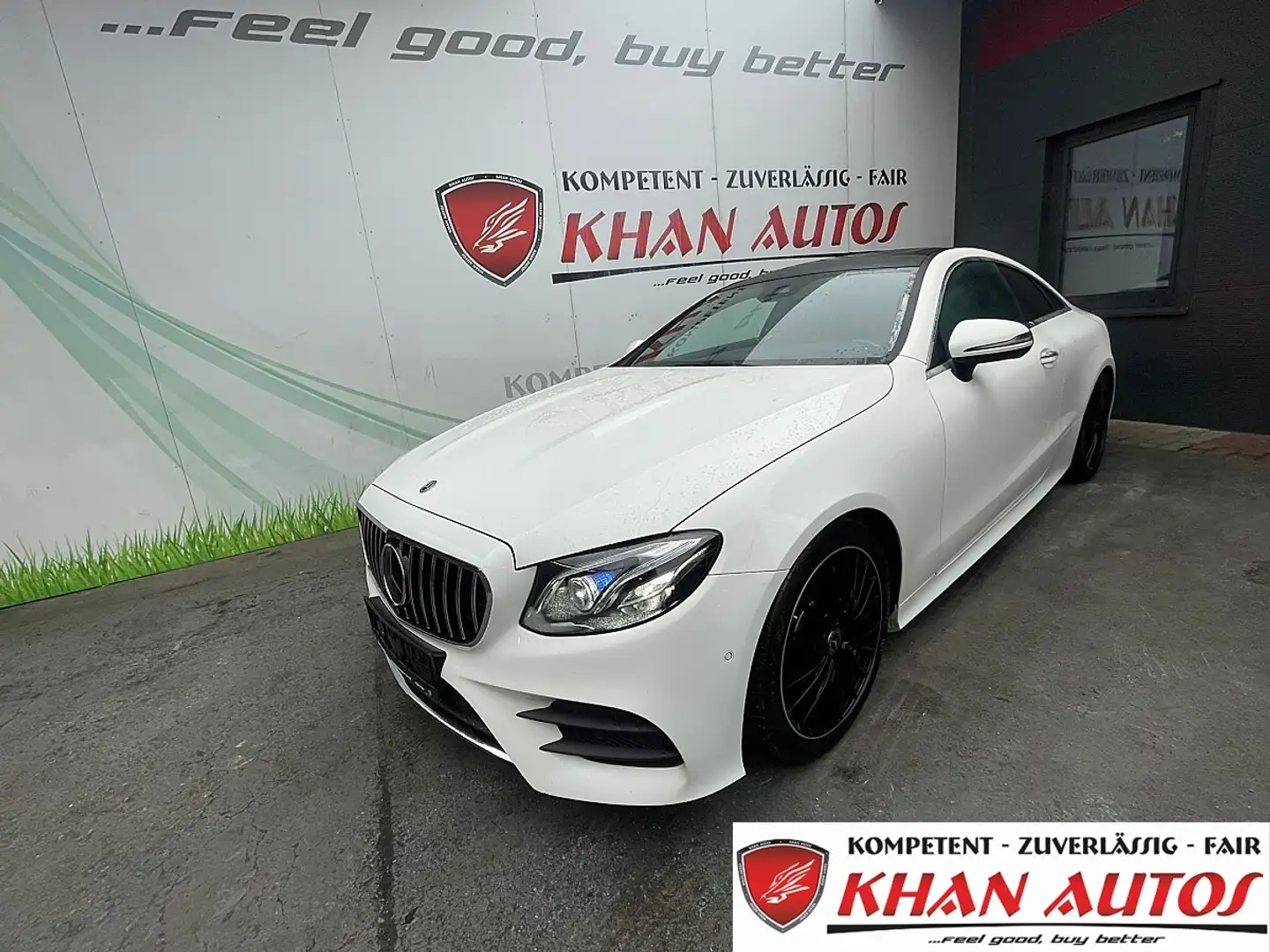 Mercedes-Benz E 400 4MATIC Aut. *AMG* Weiß - 1
