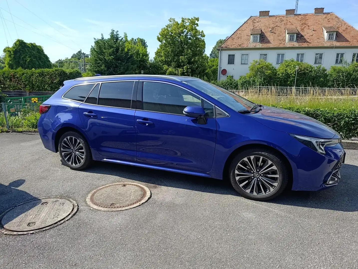 Toyota Corolla Touring Sports Hybrid Active Drive Blau - 2